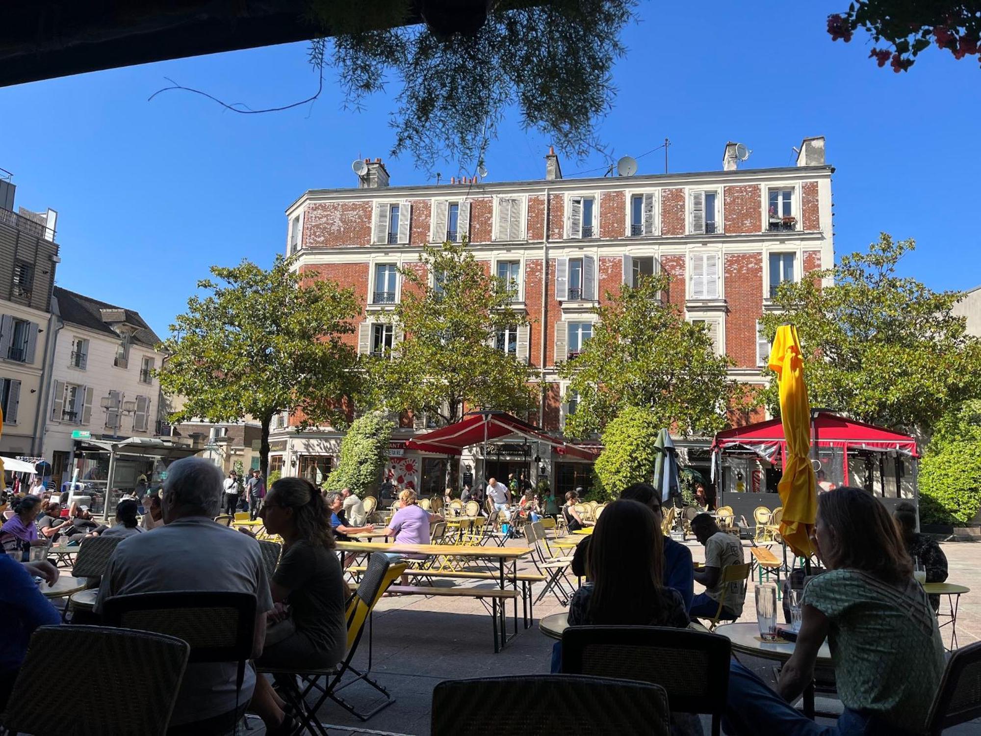 Spacious Flat With Terrasse And Parking Near Metro Bagnolet Exteriör bild